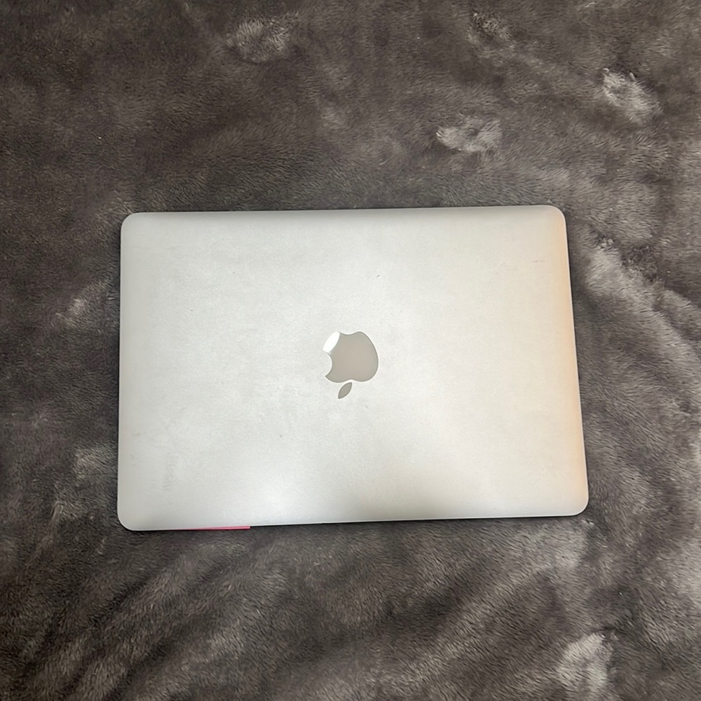 2015 APPLE MACBOOK PRO RETINA 13.3 - Picture 1 of 5